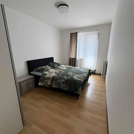 Iveta's Palace Apartment *