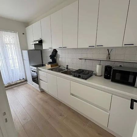 Iveta's Palace Apartment *