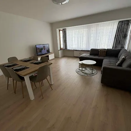 Iveta's Palace Apartment