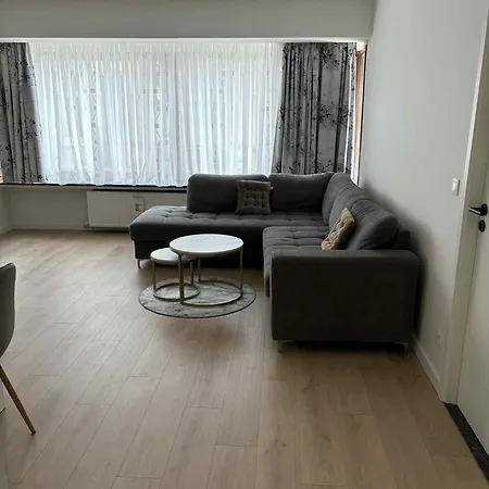 Apartment Iveta's Palace Ostende